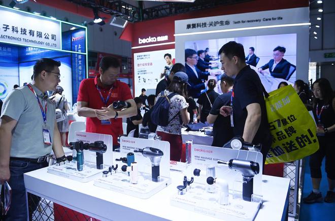 kaiyun体育官方网站颜值与实力并存！倍益康携运动康复科技新品亮相体博会 还斩获了创新推优金奖(图7)