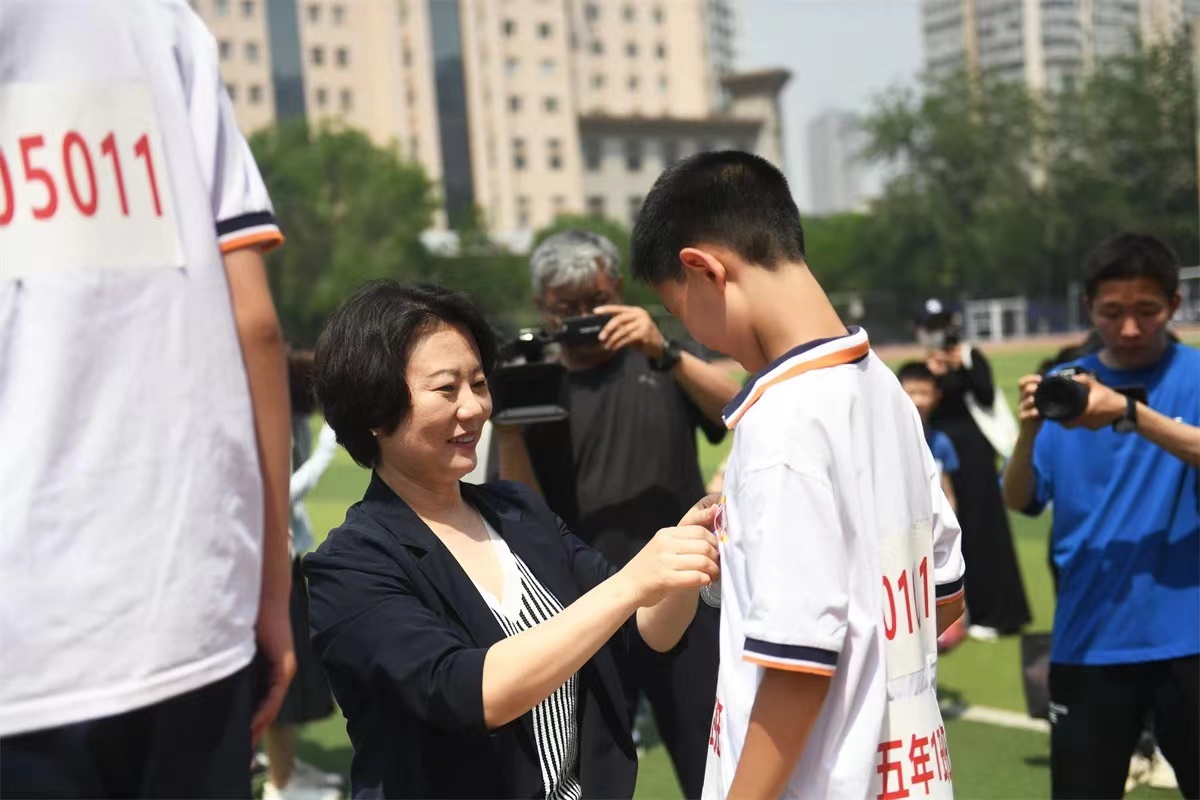 kaiyun开云官网天津市和平区岳阳道小学2024年全员运动会启幕(图2)