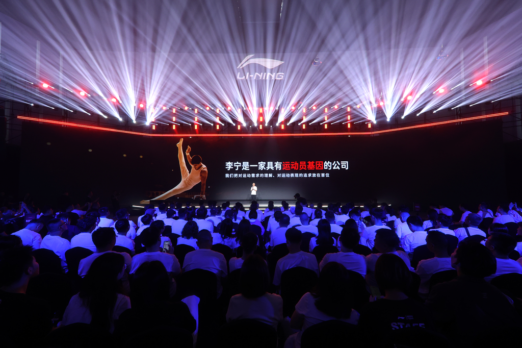 以科技为名书写运动品牌创新路径 李宁科技大秀圆满落幕kaiyun开云网站(图2)