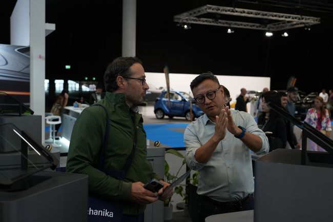 开云2024EVAFUTURUS未来黑科技携车载HUD创新产品进军欧洲市场(图2)